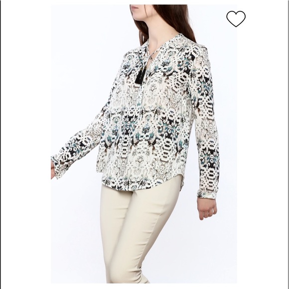 Tribal Jeans Tribal Print Blouse with Tassle Sz Xs - Picture 3 of 14